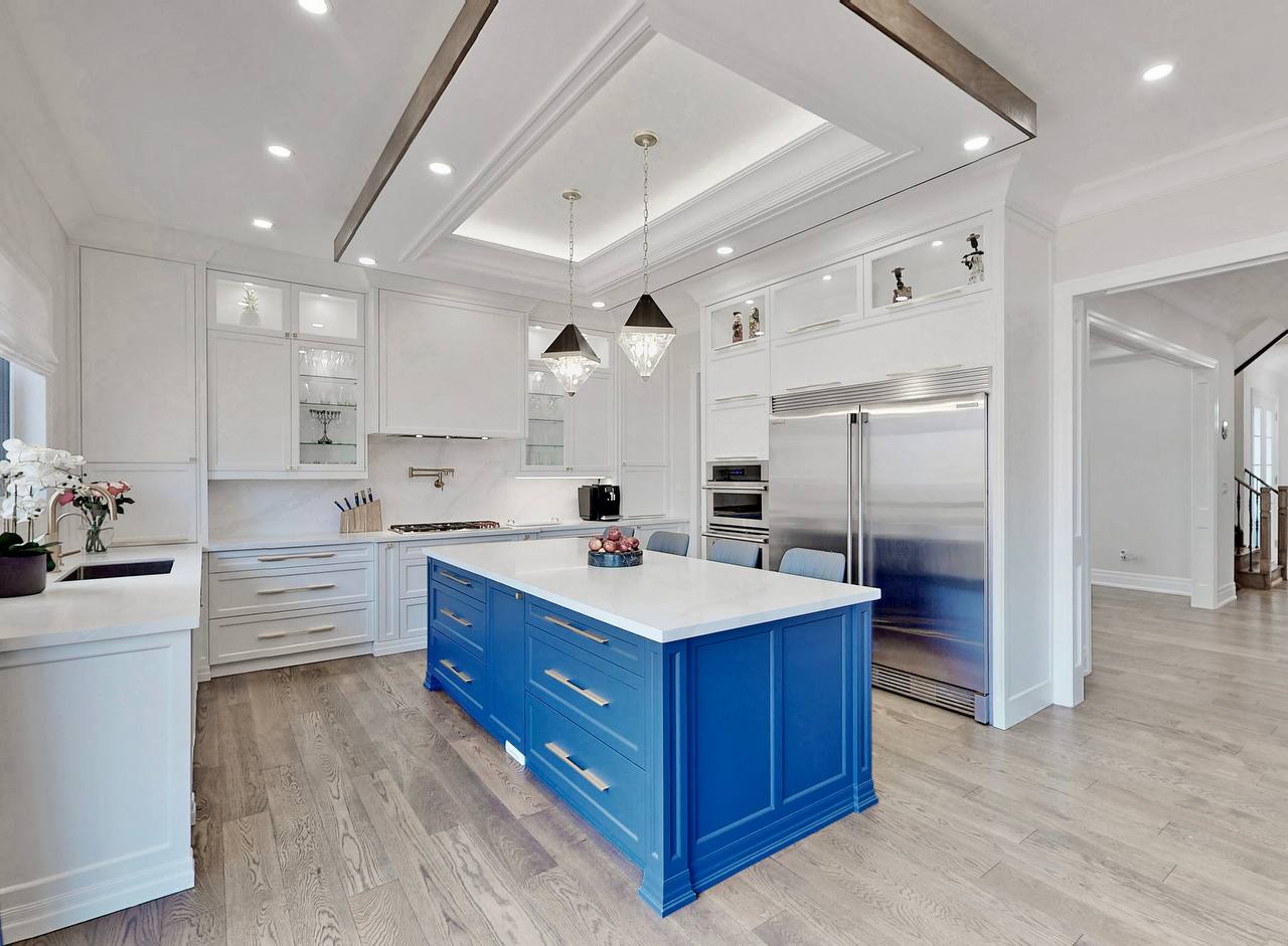 Custom Kitchen White&Blue